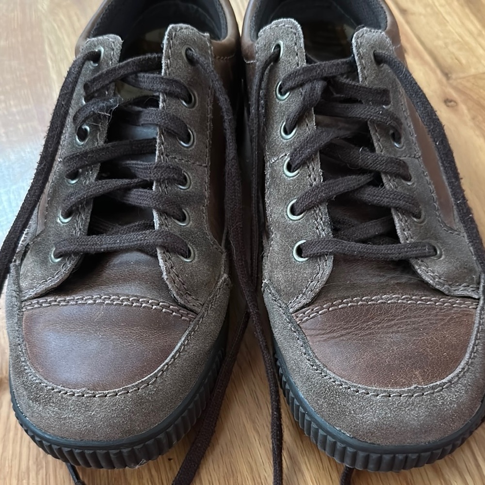 Urban Pipeline Brown Leather Sneakers,Mens 8, worn a few times